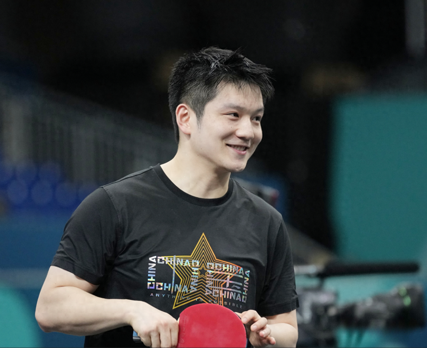 关于纳达尔在掘金比赛中领先优势明显，败北引发热议！上演精彩一战的信息