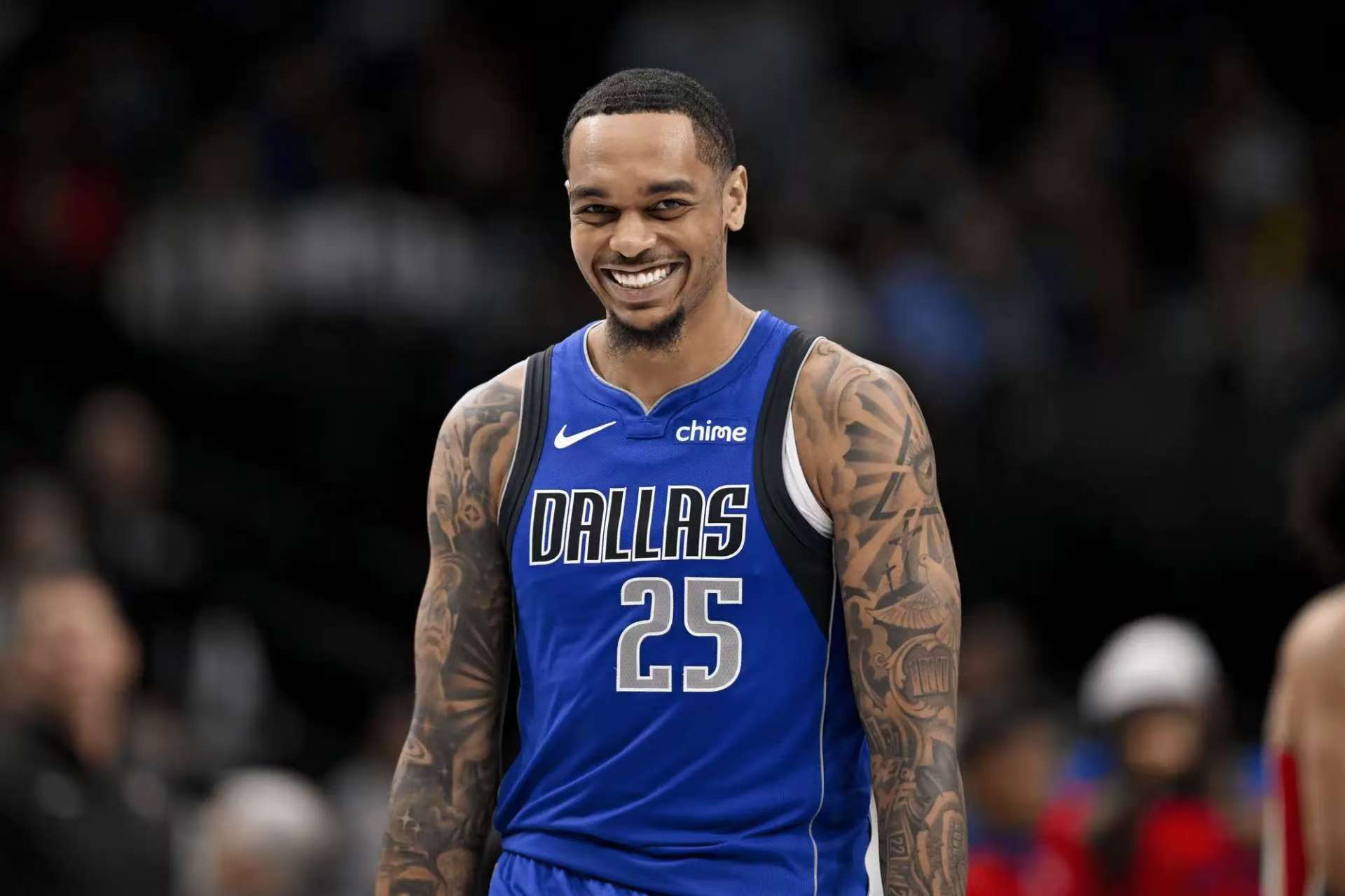 kaiyun-包含出色发挥首场状态出色，公牛观众沸腾！，浓眉哥重返赛场观众掌声雷动的词条