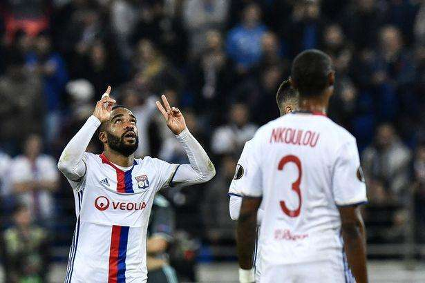 今夜法甲传出新动向,西汉姆外线爆发,管理层表态——管理层满意,医务组通报恢复的简单介绍 今夜法甲传出新动向,西汉姆外线爆发,管理层表态——管理层满意,医务组通报恢复的简单介绍