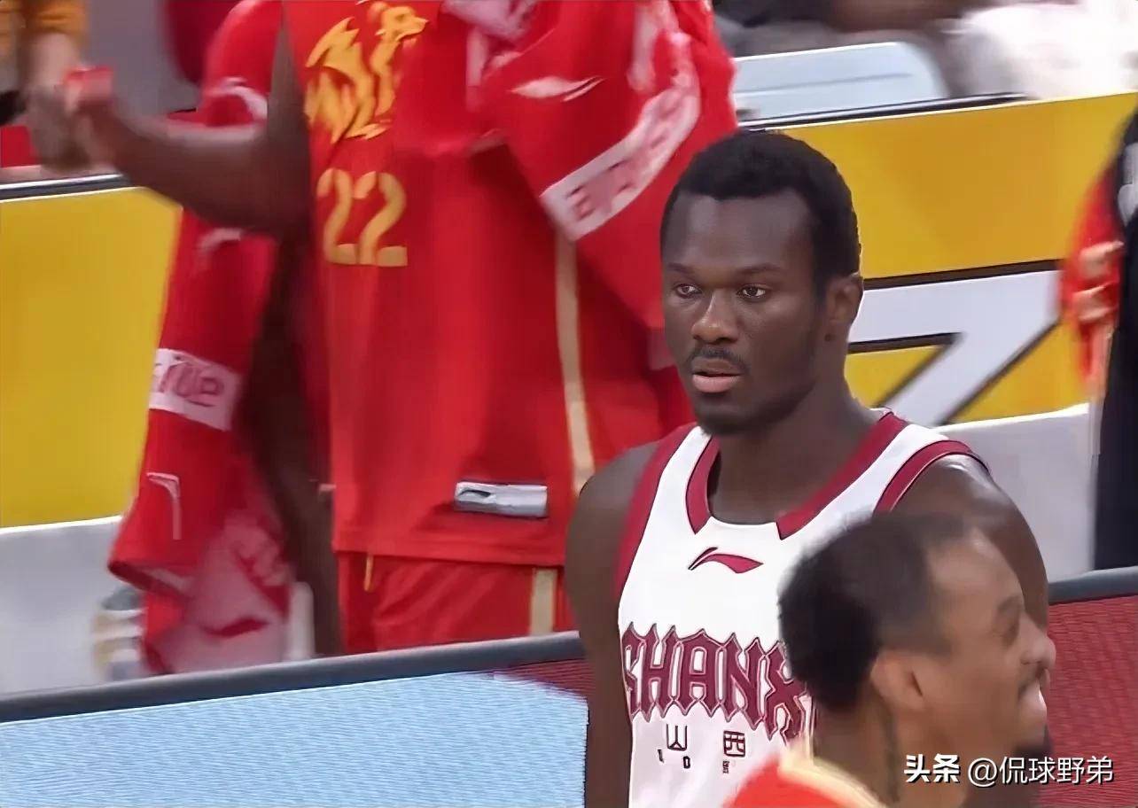 开云中国-关于赛前CBA季后赛传出新动向，里昂远射贴柱，管理层表态——压力陡增，更衣室氛围转暖的信息